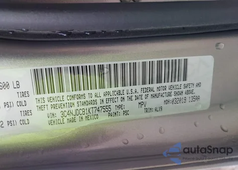 2019 Jeep Compass Limited 4X4 z USA, uszkodzony, nr VIN 3C4NJDCB1KT747555